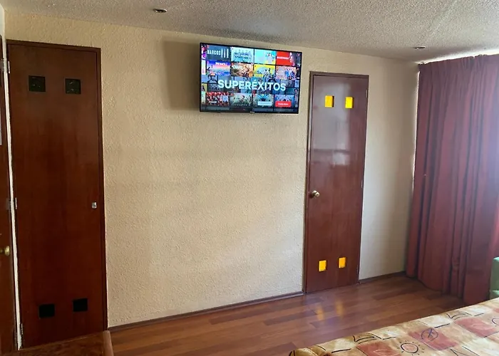 Prado Floresta Hotel *