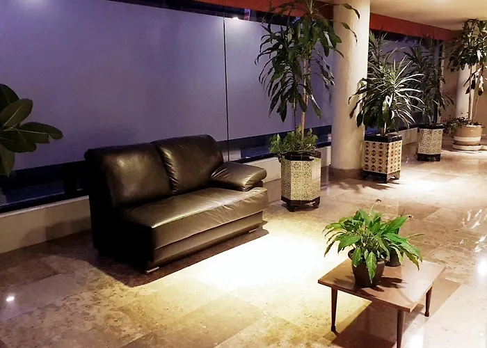 Prado Floresta Hotel *